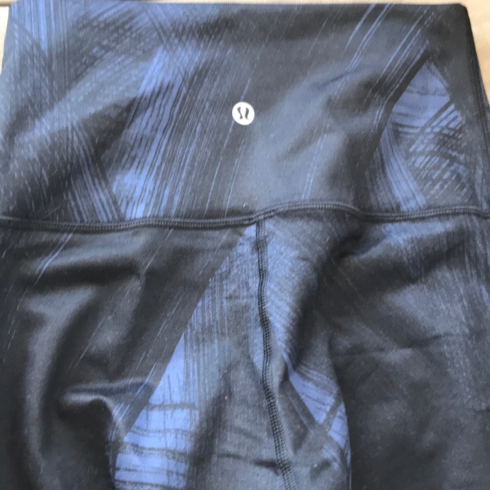 Navy Lululemon leggings